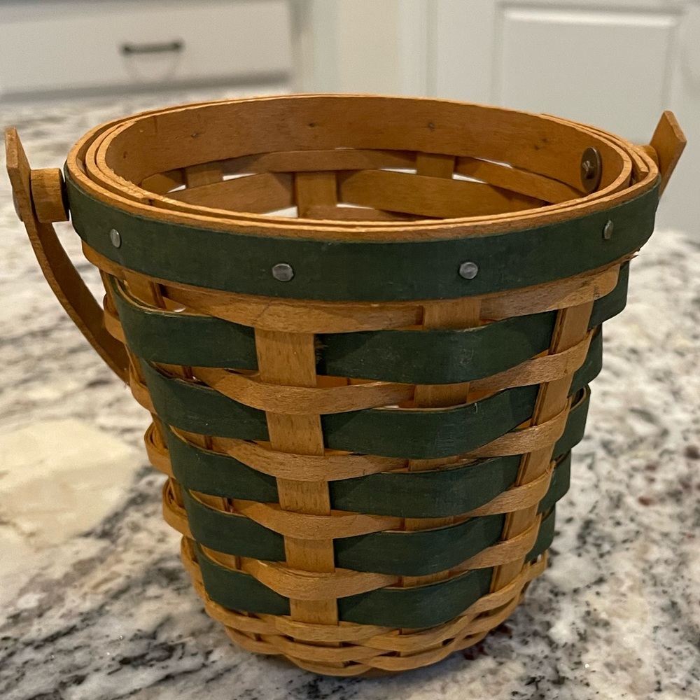 Longaberger 2007 Tree Trimming Small Basket with Handle